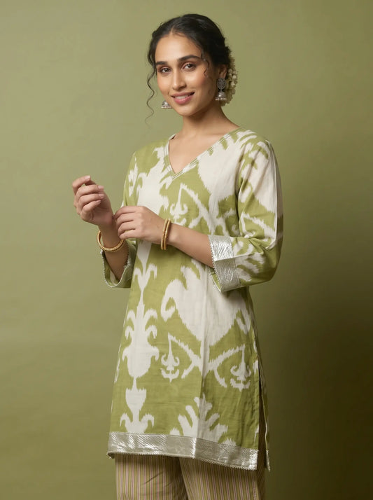 Green Ikat Set
