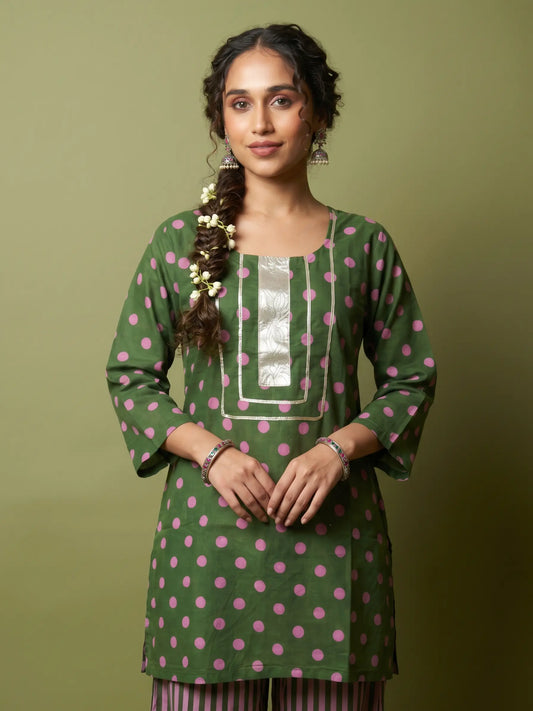 Gulabi Polka Set