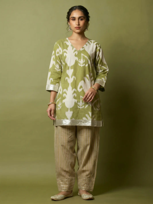 Green Ikat Set