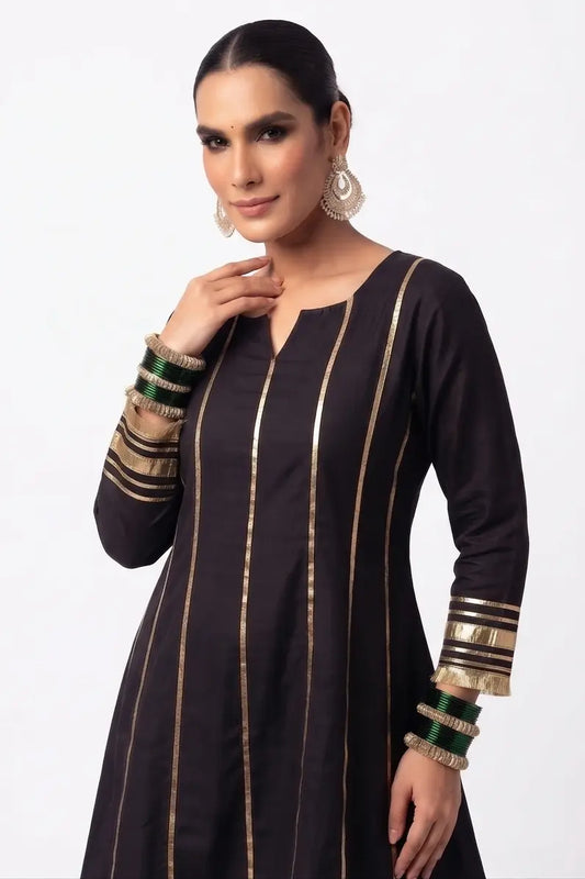 Saanjh Gotta Kurti