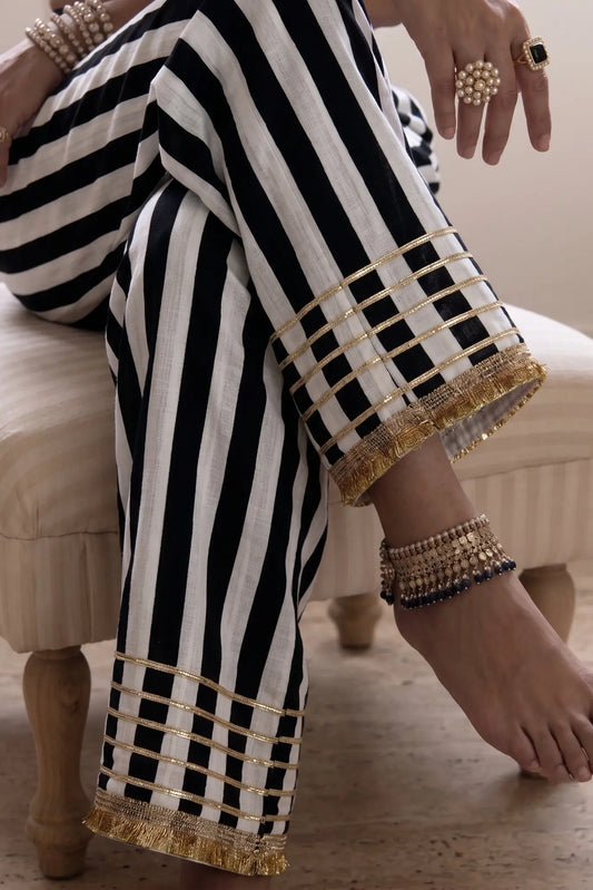 Siyah Salwar