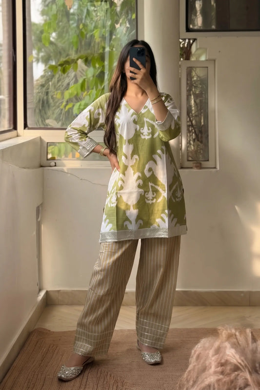 Green Ikat Set