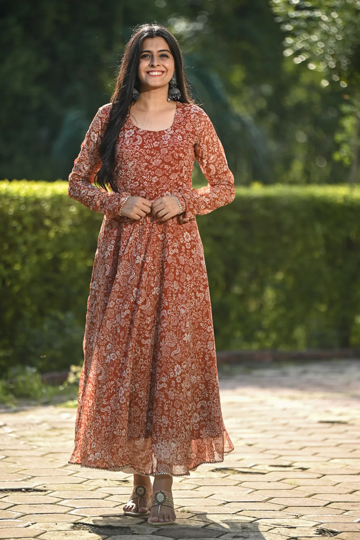 Rent Sara Anarkali Set Online