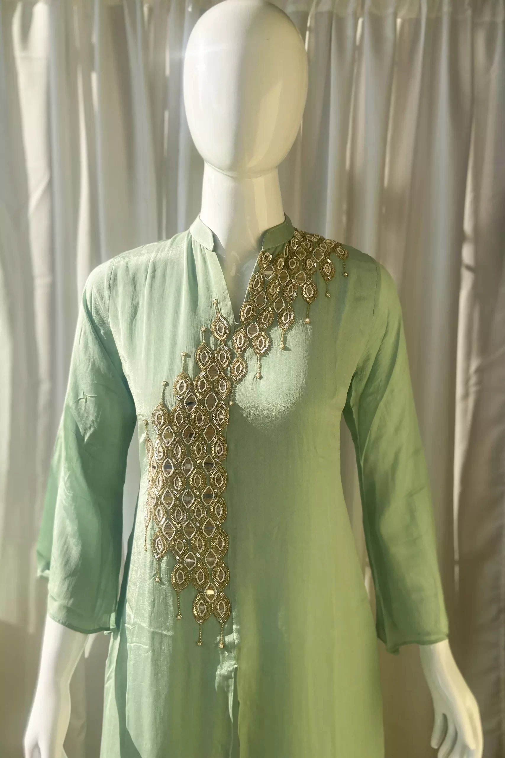 Designer Luxerey preet Tunic ‼️With beautiful classy paired with designer  Handwork kurti & Stylish One Side Kaftan Sliv & paired with… | Instagram
